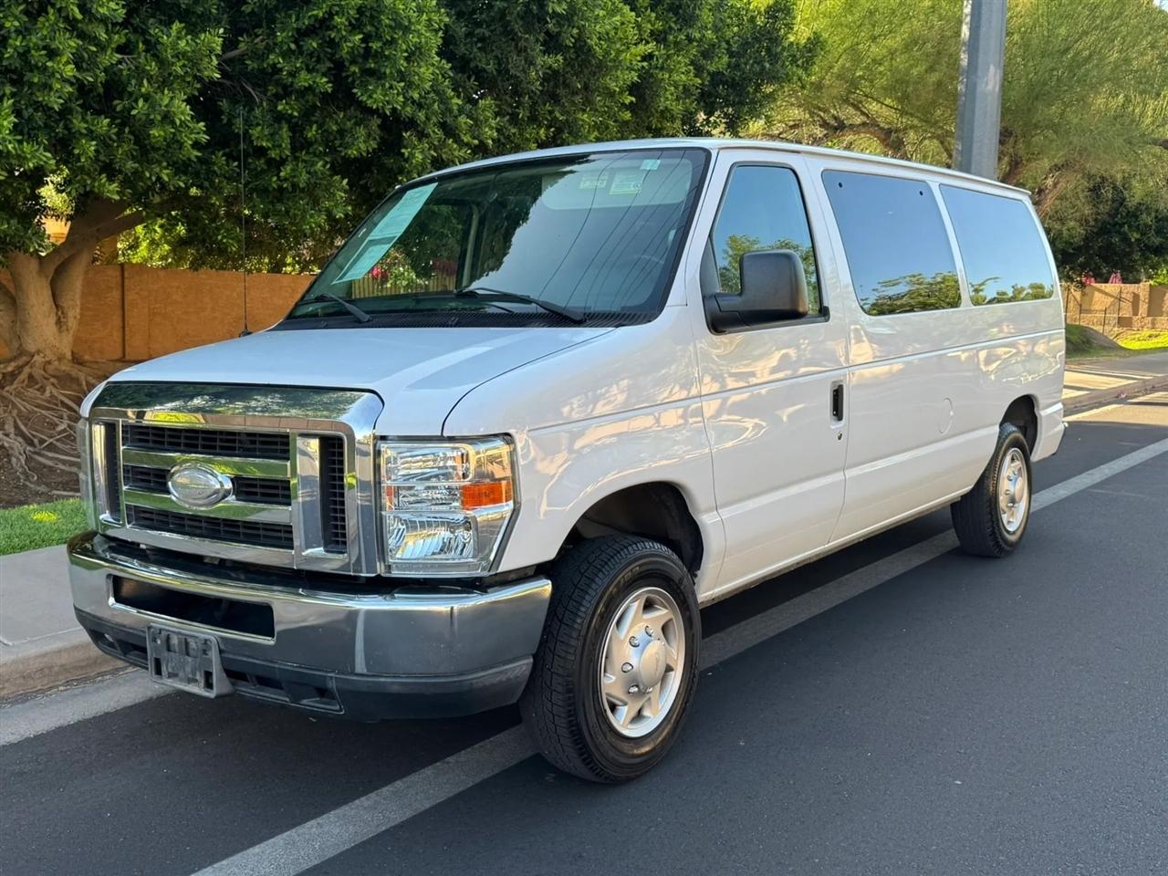 Ford Econoline E-150 XLT 2014