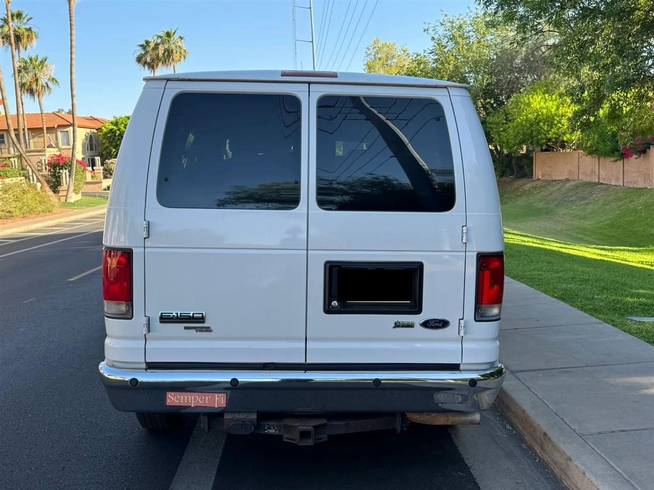 Ford Econoline E-150 XLT 2014