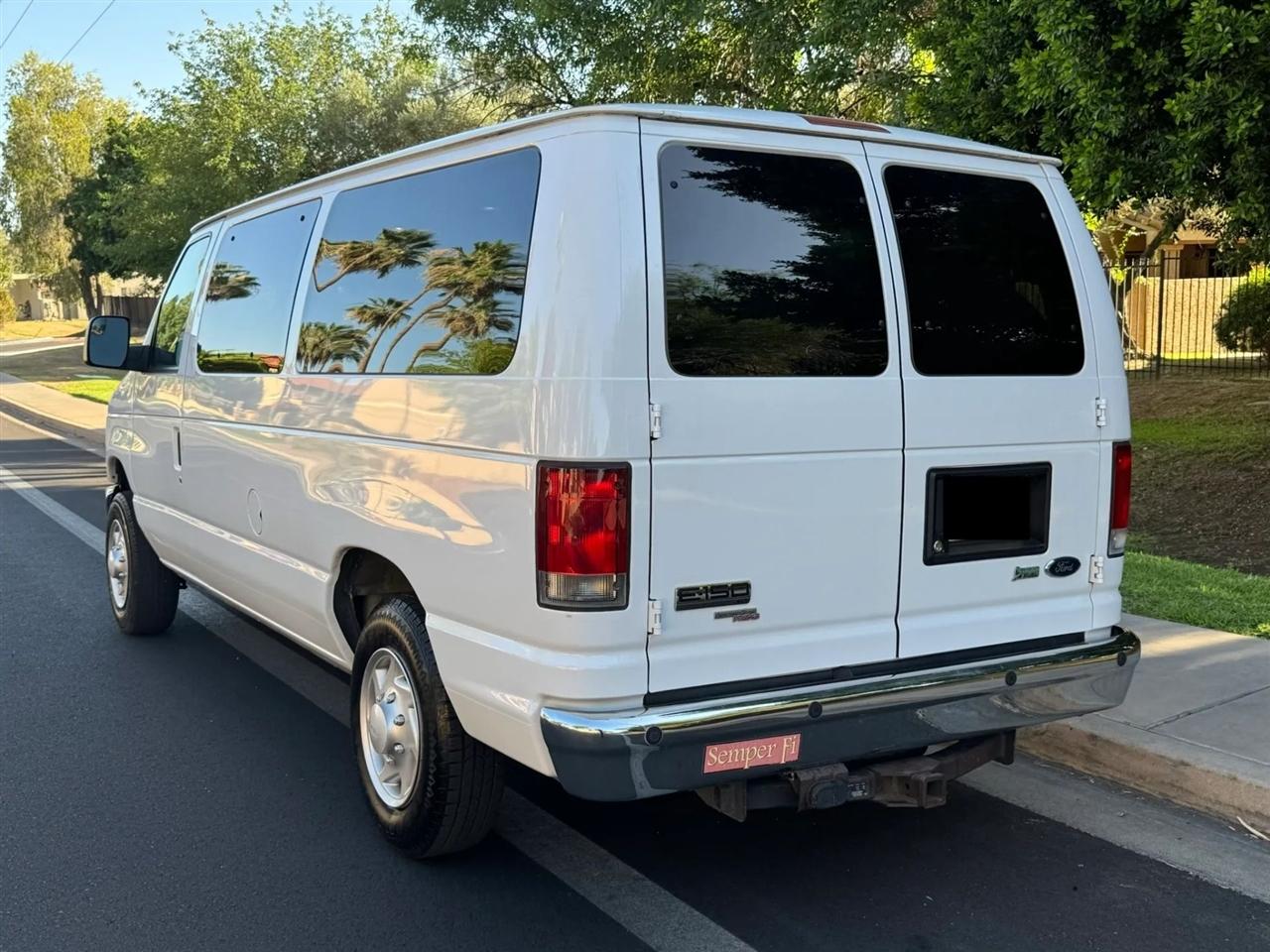 Ford Econoline E-150 XLT 2014