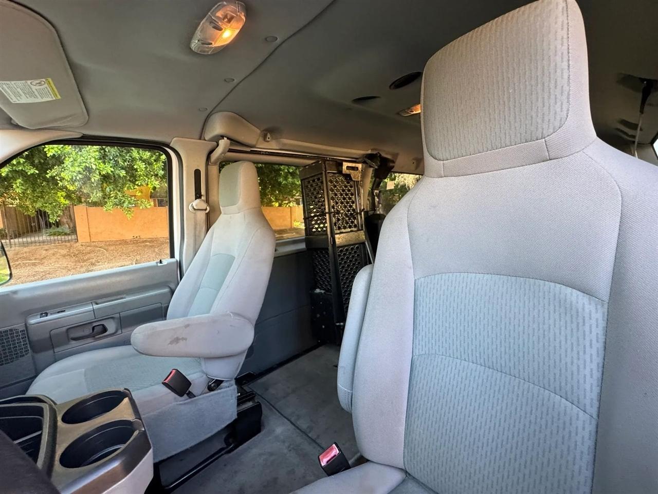 Ford Econoline E-150 XLT 2014
