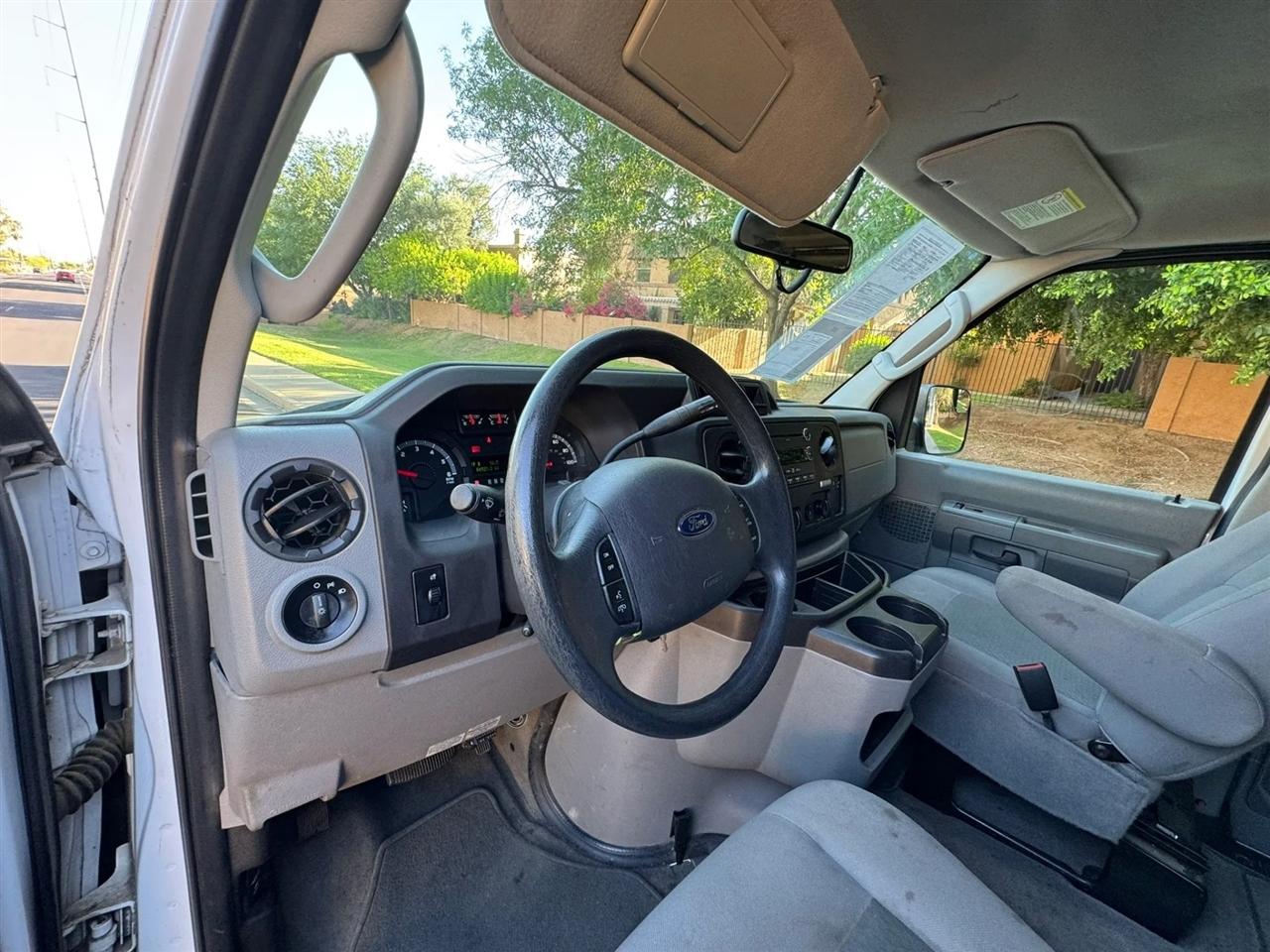 Ford Econoline E-150 XLT 2014