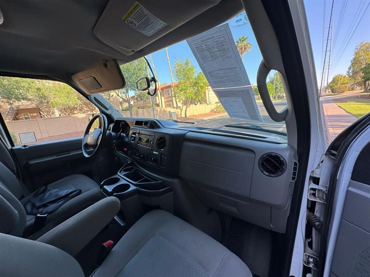 Ford Econoline E-150 XLT 2014