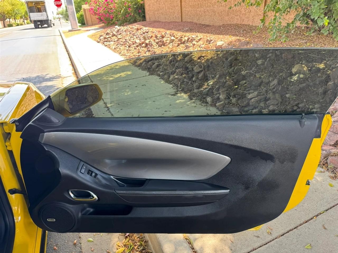 Chevrolet Camaro Coupe 2LT 2012