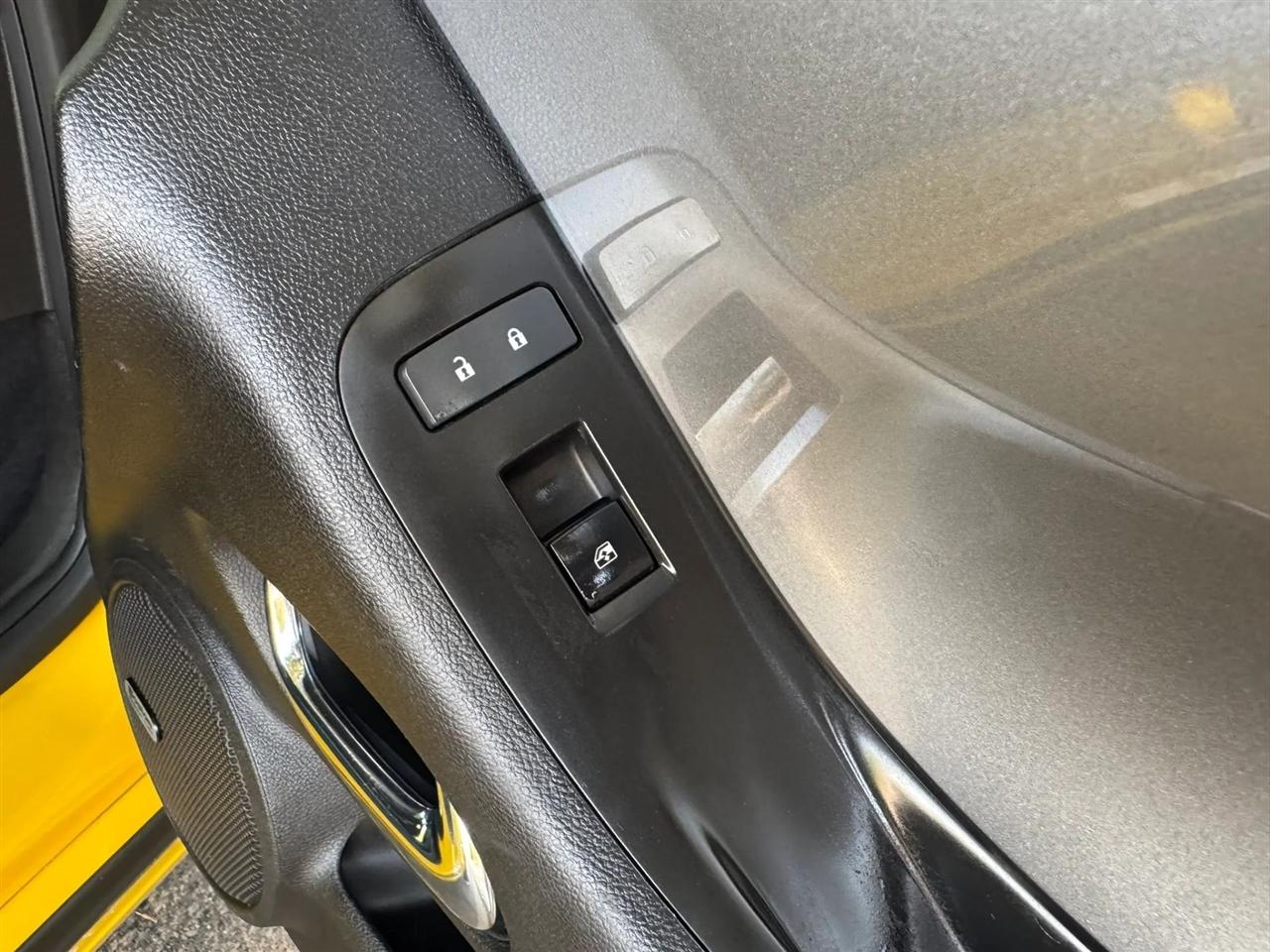 Chevrolet Camaro Coupe 2LT 2012