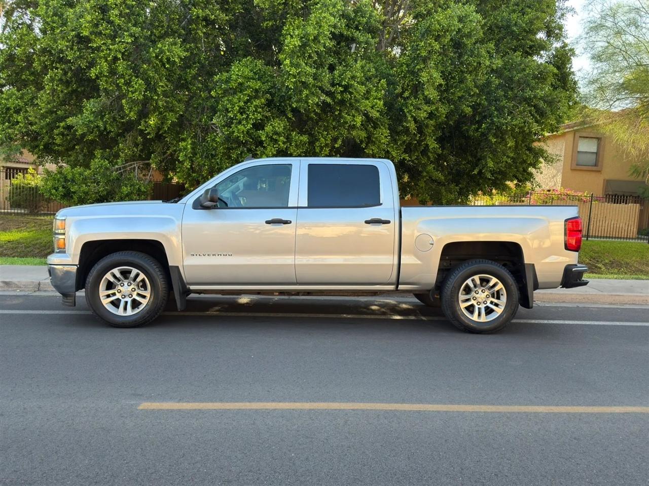 Chevrolet Silverado 1500 1LT Crew Cab 2WD 2014