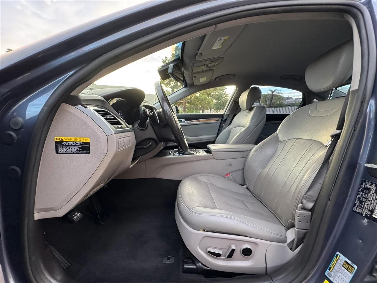 Hyundai Genesis 3.8L 2015