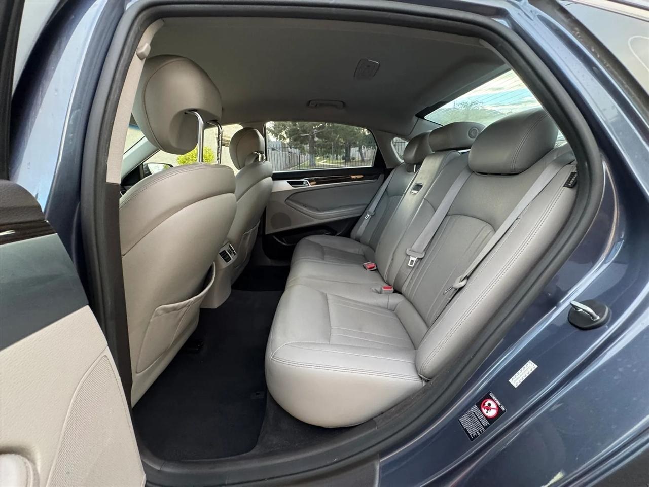 Hyundai Genesis 3.8L 2015