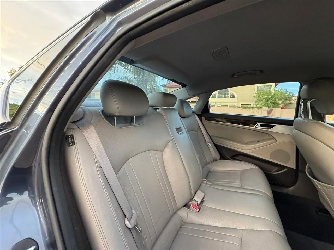 Hyundai Genesis 3.8L 2015