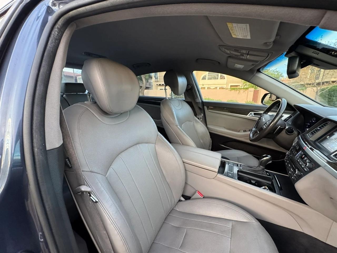 Hyundai Genesis 3.8L 2015