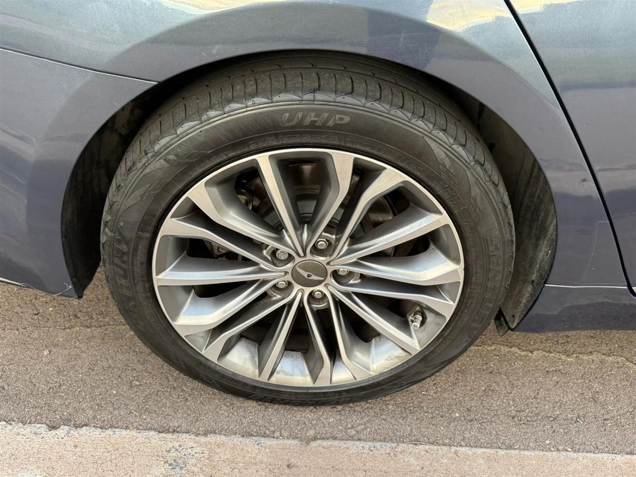 Hyundai Genesis 3.8L 2015