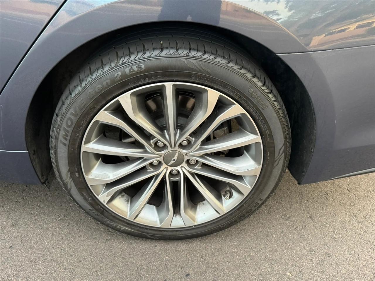 Hyundai Genesis 3.8L 2015