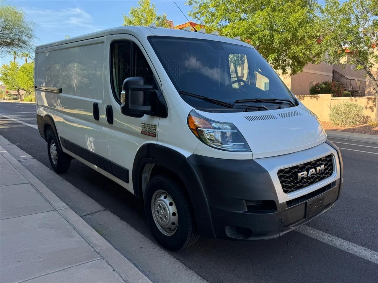 RAM Promaster 1500 Low Roof Tradesman 136-in. WB 2019