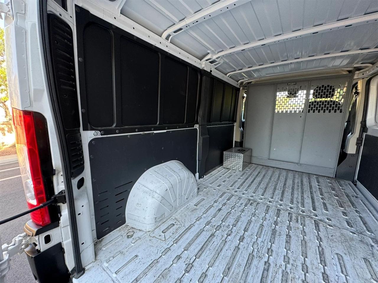 RAM Promaster 1500 Low Roof Tradesman 136-in. WB 2019