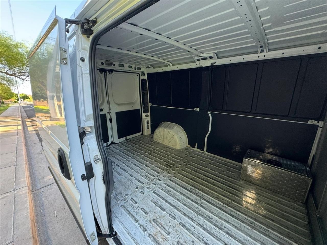 RAM Promaster 1500 Low Roof Tradesman 136-in. WB 2019