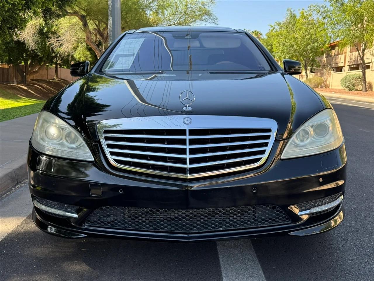 Mercedes-Benz S-Class S550 2012