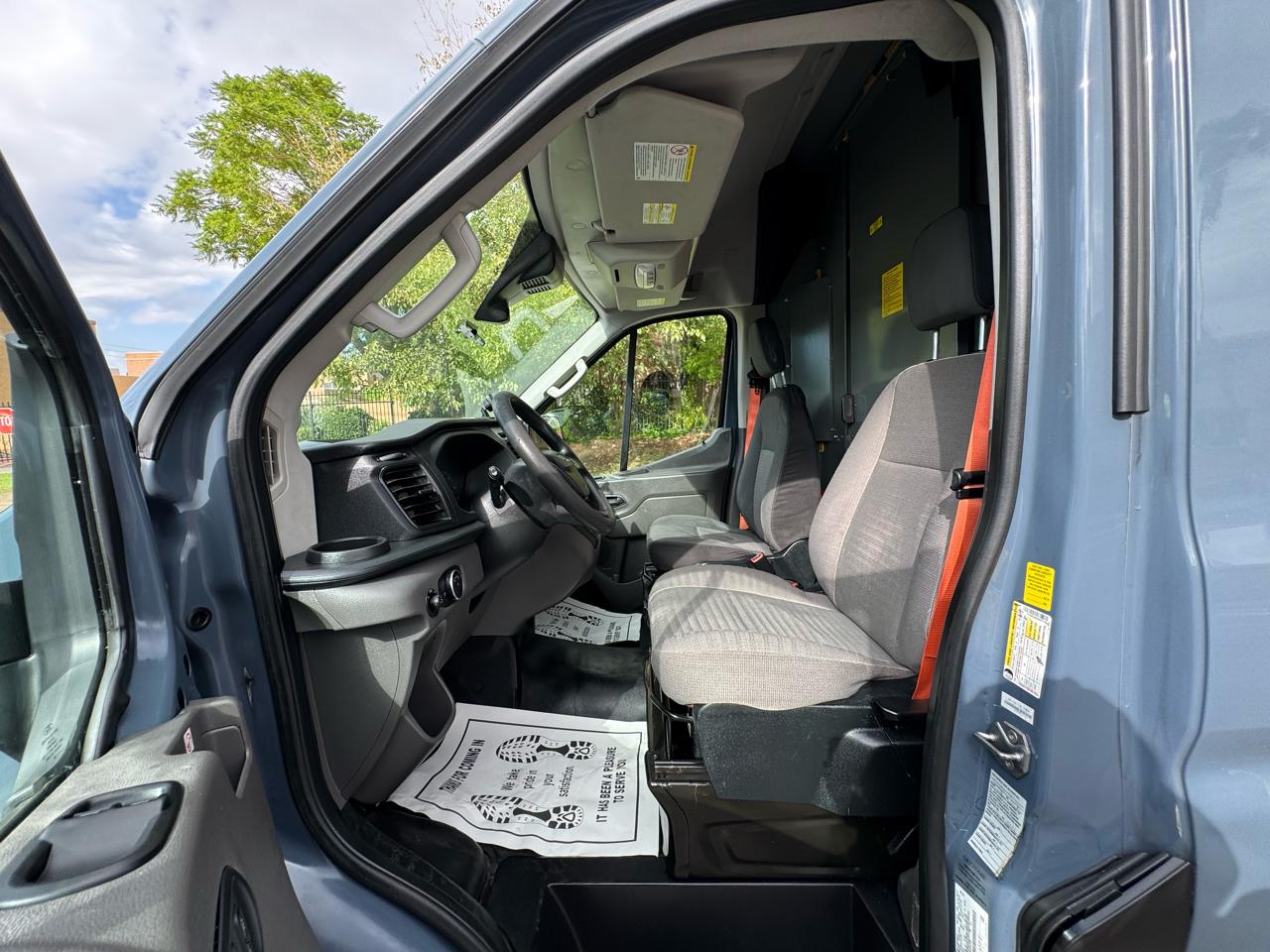 Ford Transit 250 Van High Roof w/Sliding Pass. 148-in. WB EL 2020