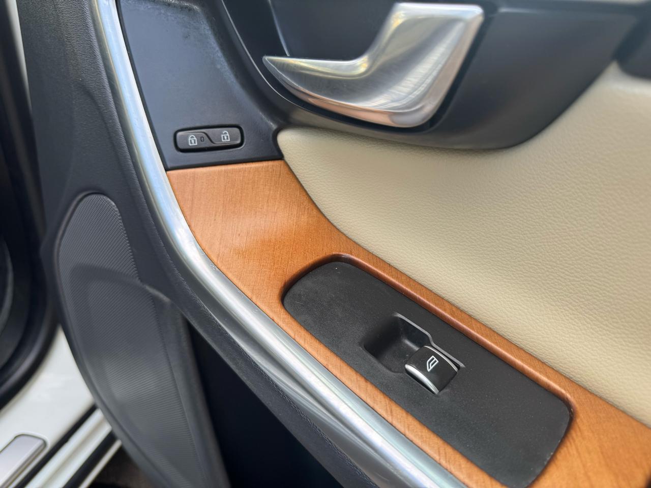 Volvo S60 T5 Drive-E Premier FWD 2016