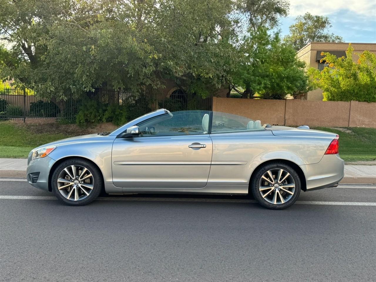 Volvo C70 T5 2011