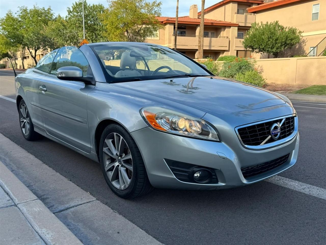 Volvo C70 T5 2011