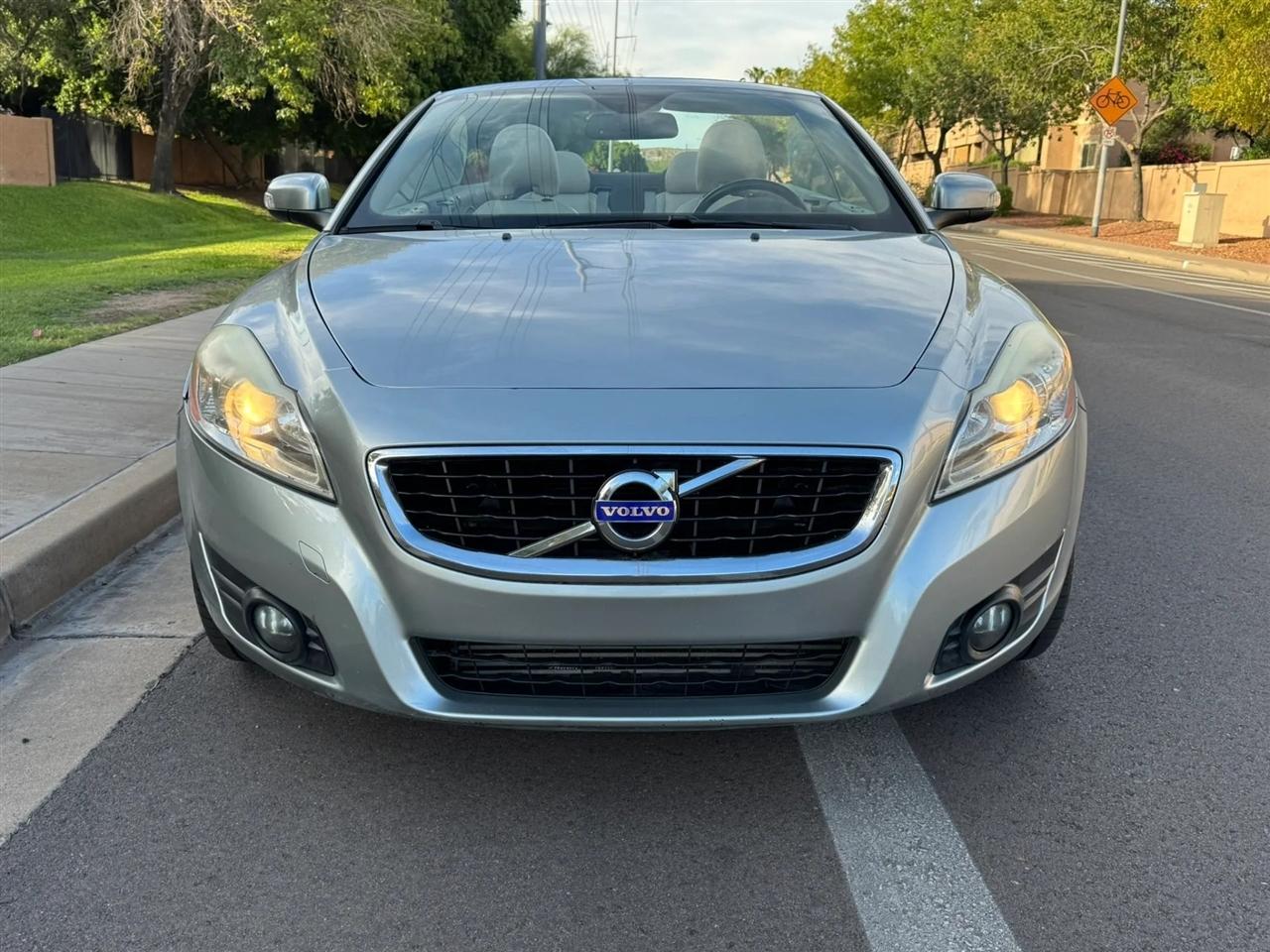 Volvo C70 T5 2011
