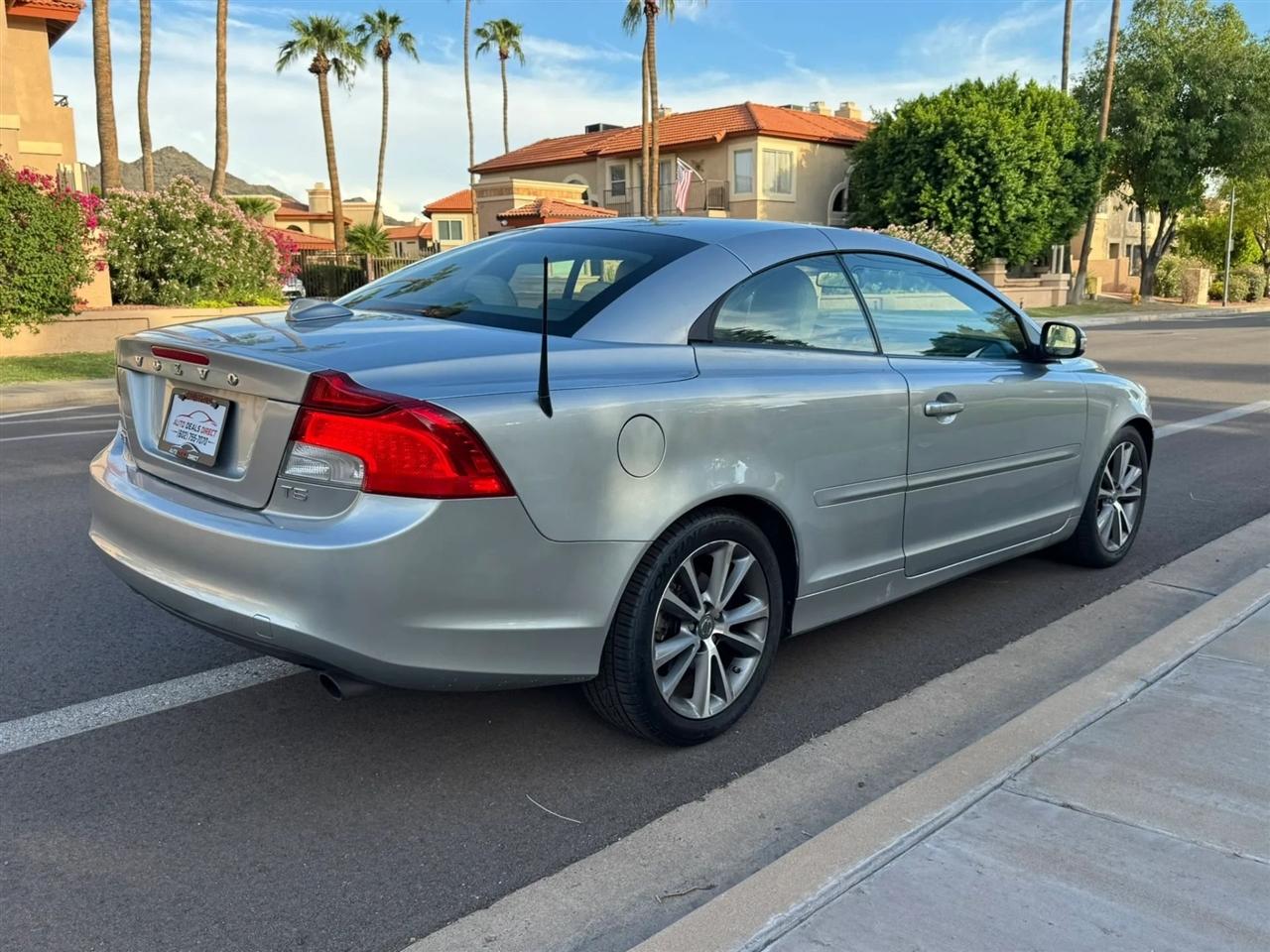 Volvo C70 T5 2011