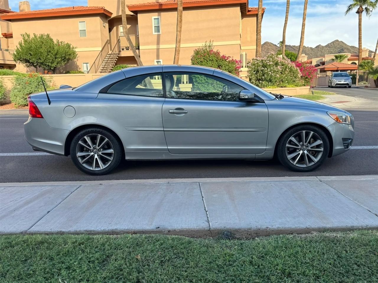 Volvo C70 T5 2011