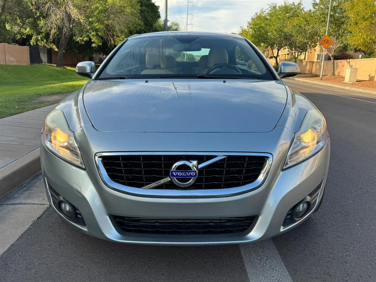 Volvo C70 T5 2011