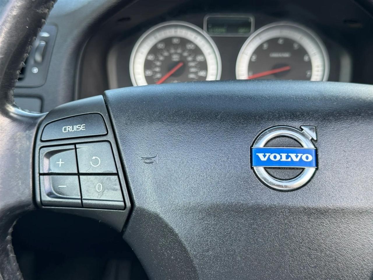 Volvo C70 T5 2011