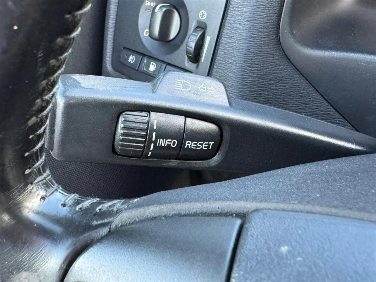 Volvo C70 T5 2011