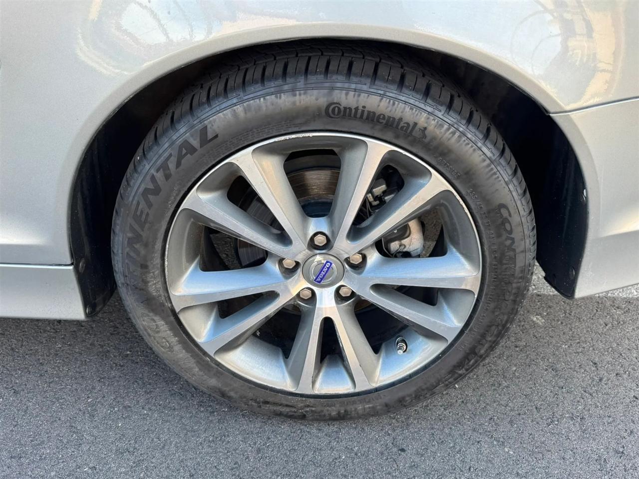Volvo C70 T5 2011