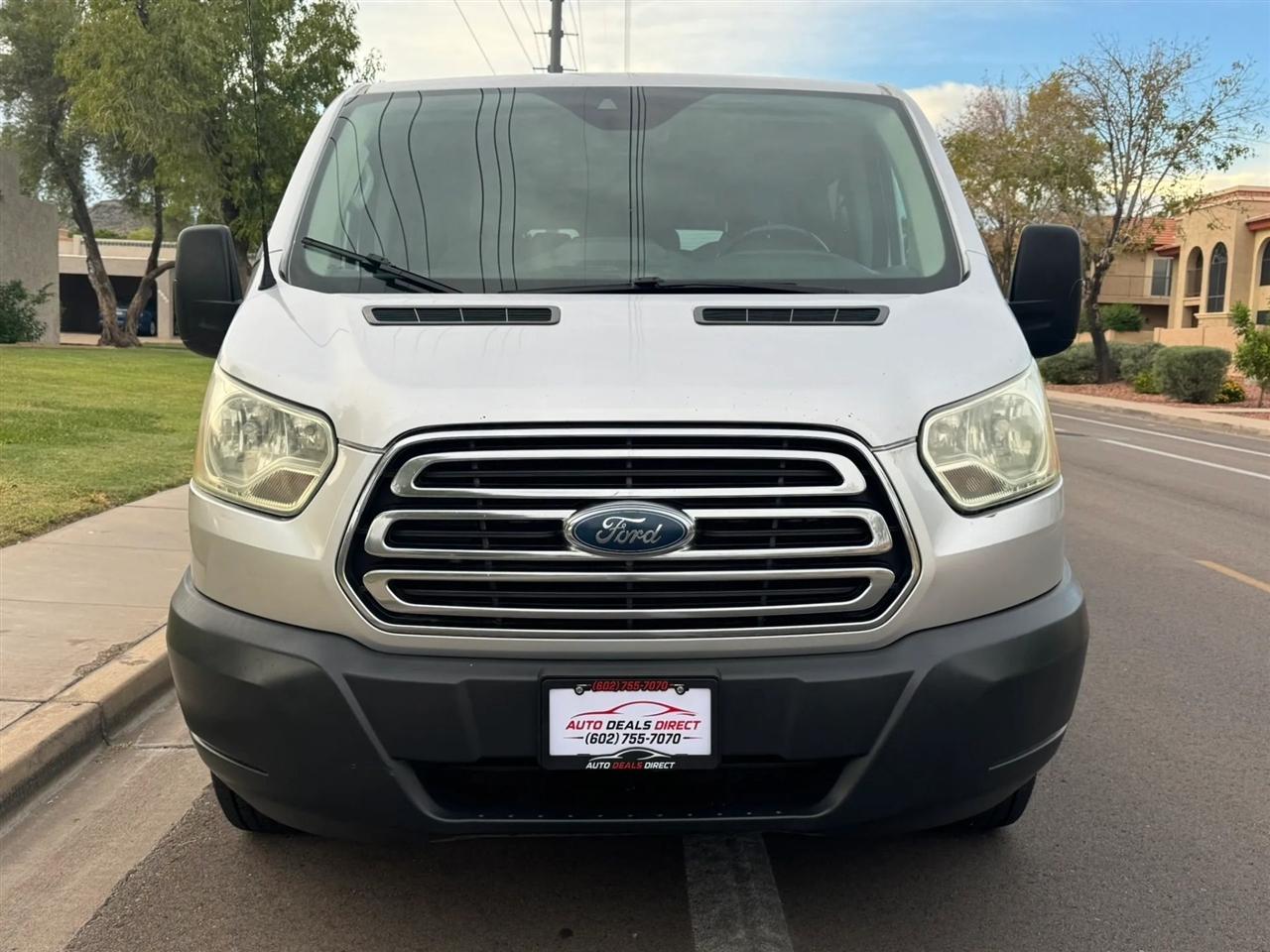 Ford Transit 350 Wagon Low Roof XLT 60/40 Pass. 148-in. WB 2015