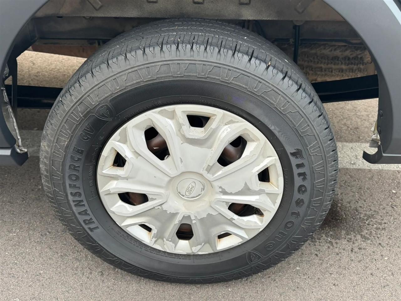 Ford Transit 350 Wagon Low Roof XLT 60/40 Pass. 148-in. WB 2015