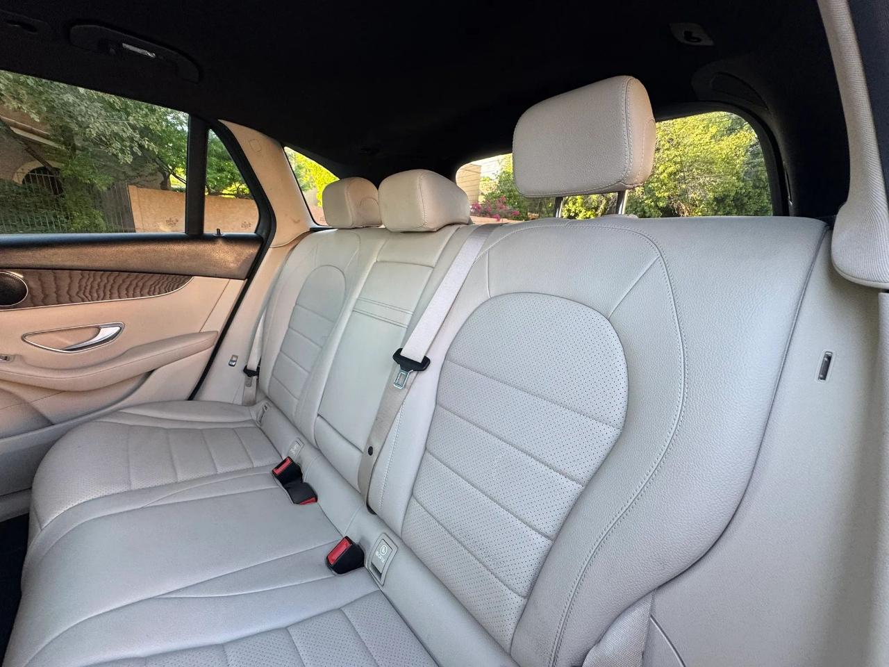 Mercedes-Benz GLC-Class GLC300 2018