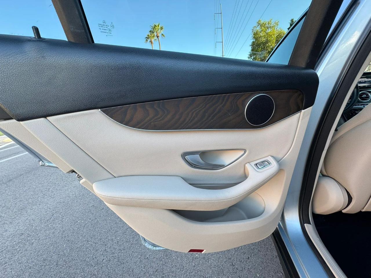 Mercedes-Benz GLC-Class GLC300 2018