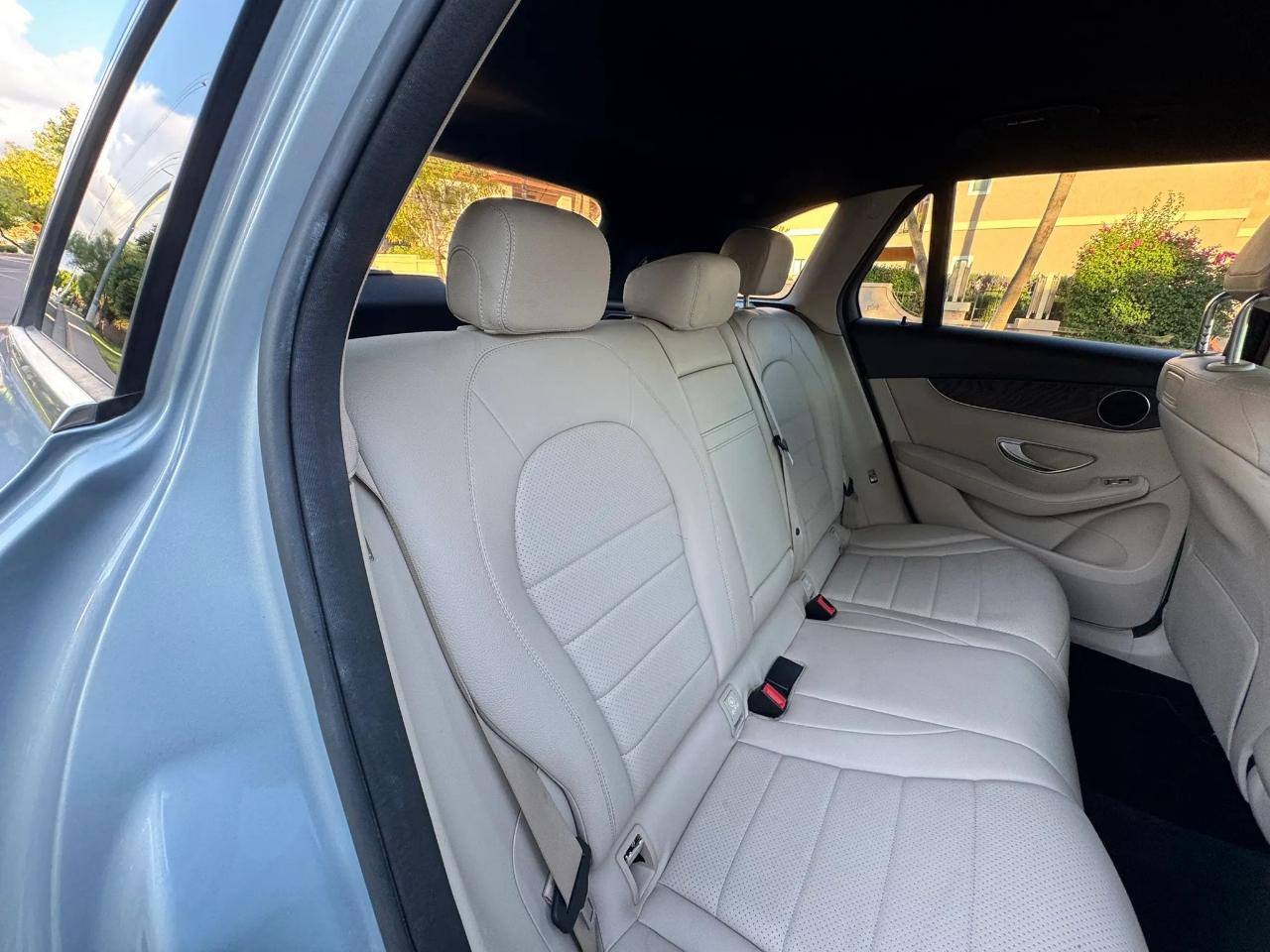 Mercedes-Benz GLC-Class GLC300 2018