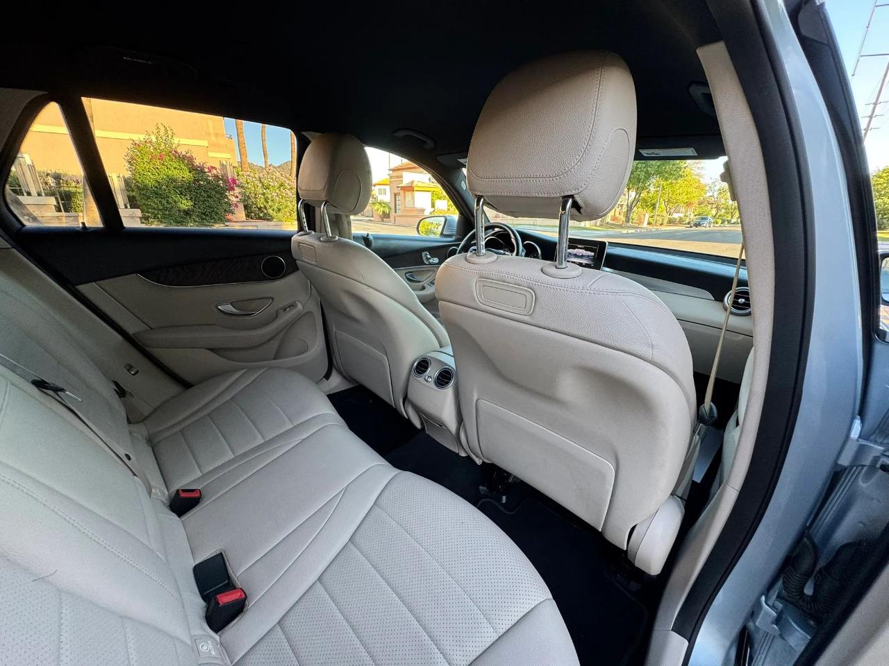 Mercedes-Benz GLC-Class GLC300 2018