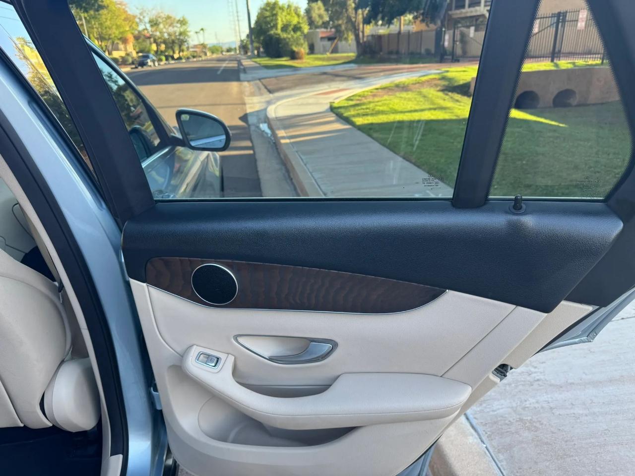 Mercedes-Benz GLC-Class GLC300 2018