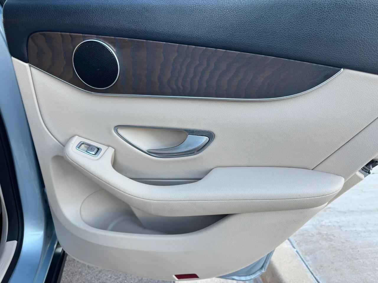 Mercedes-Benz GLC-Class GLC300 2018