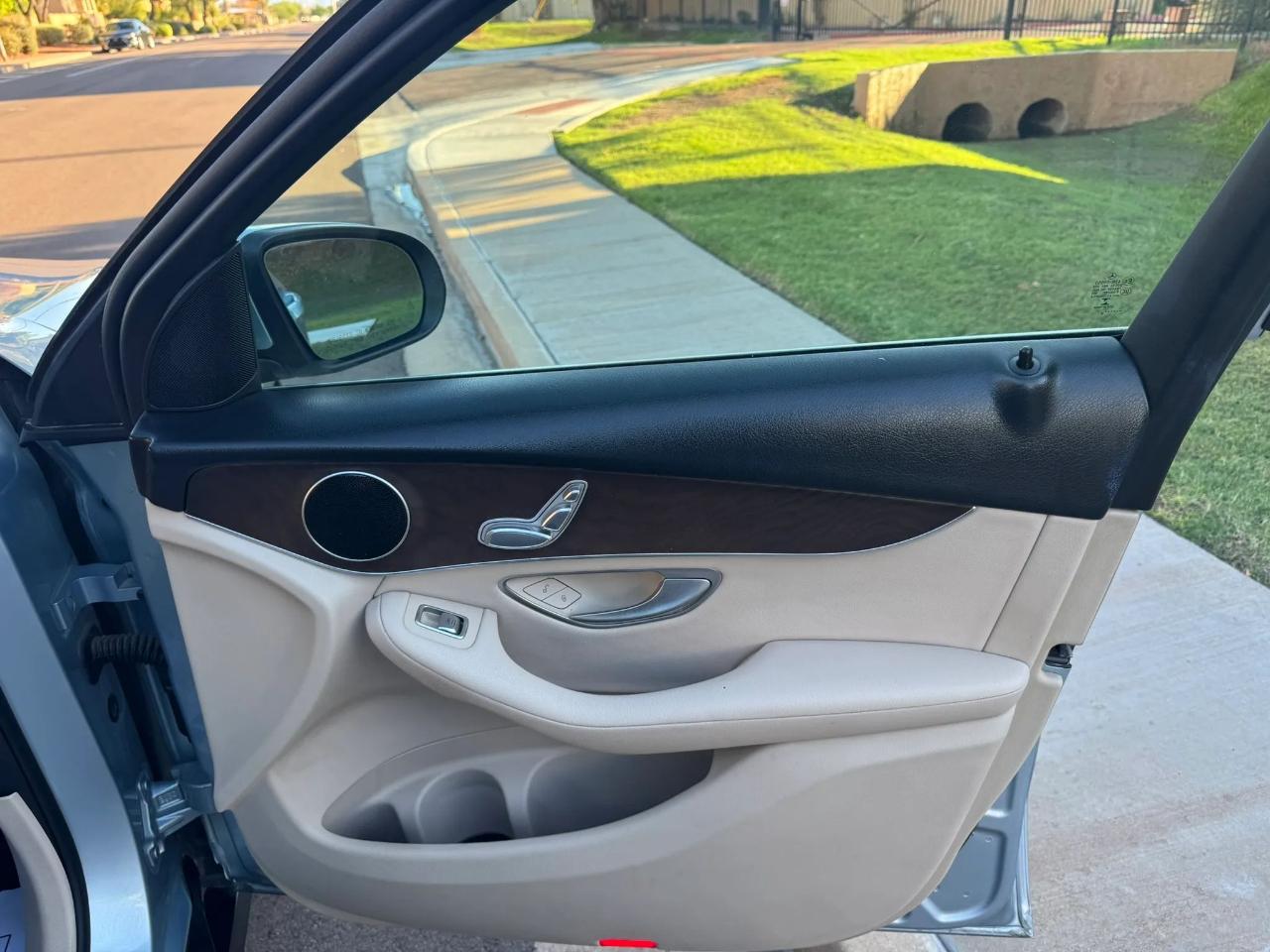 Mercedes-Benz GLC-Class GLC300 2018