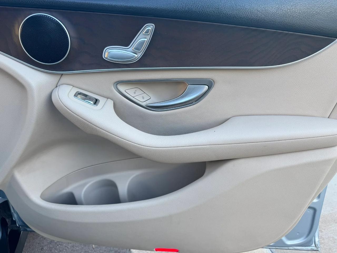 Mercedes-Benz GLC-Class GLC300 2018
