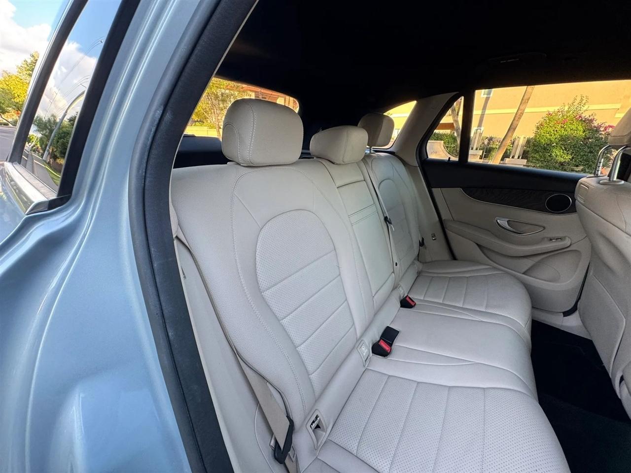 Mercedes-Benz GLC-Class GLC300 2018