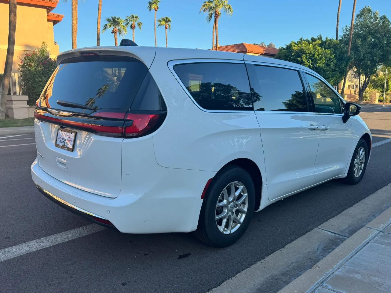 Chrysler Pacifica Select 4D Wagon 2026