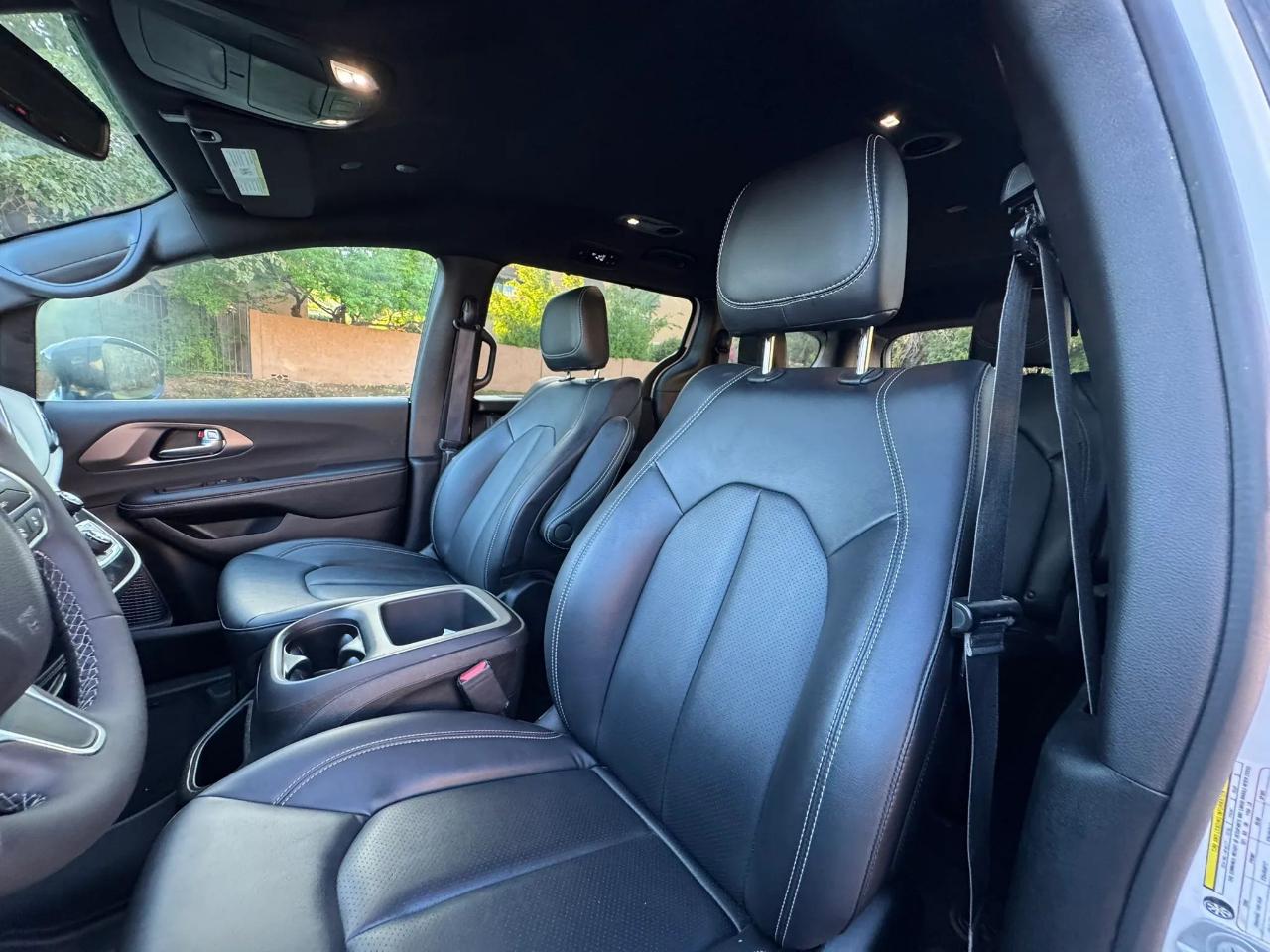Chrysler Pacifica Select 4D Wagon 2026