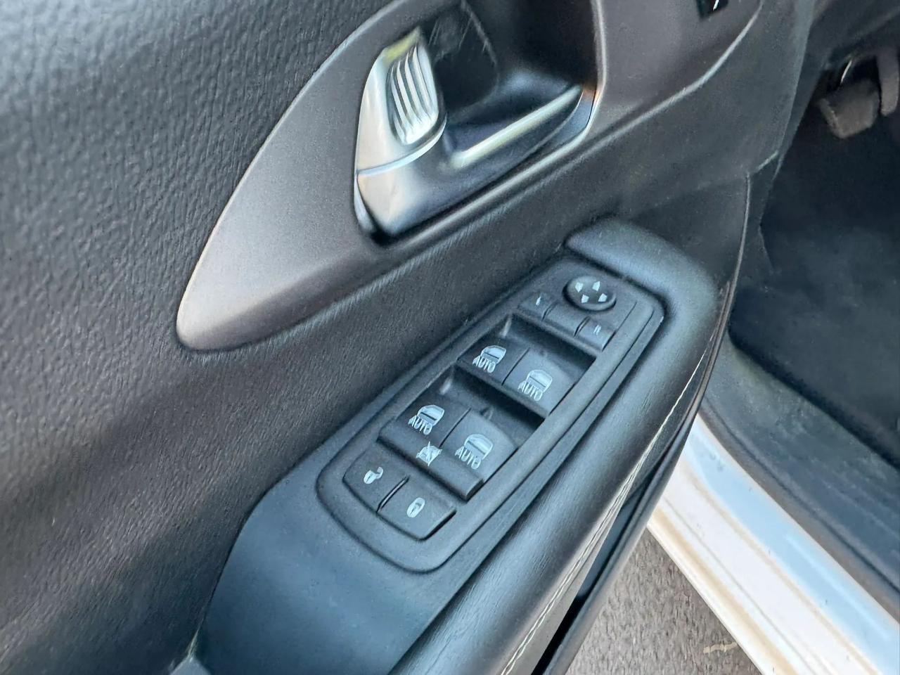 Chrysler Pacifica Select 4D Wagon 2026