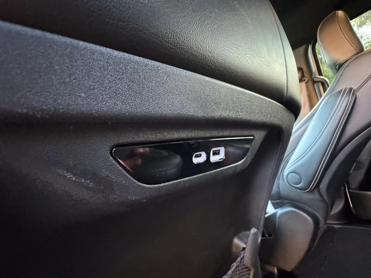 Chrysler Pacifica Select 4D Wagon 2026