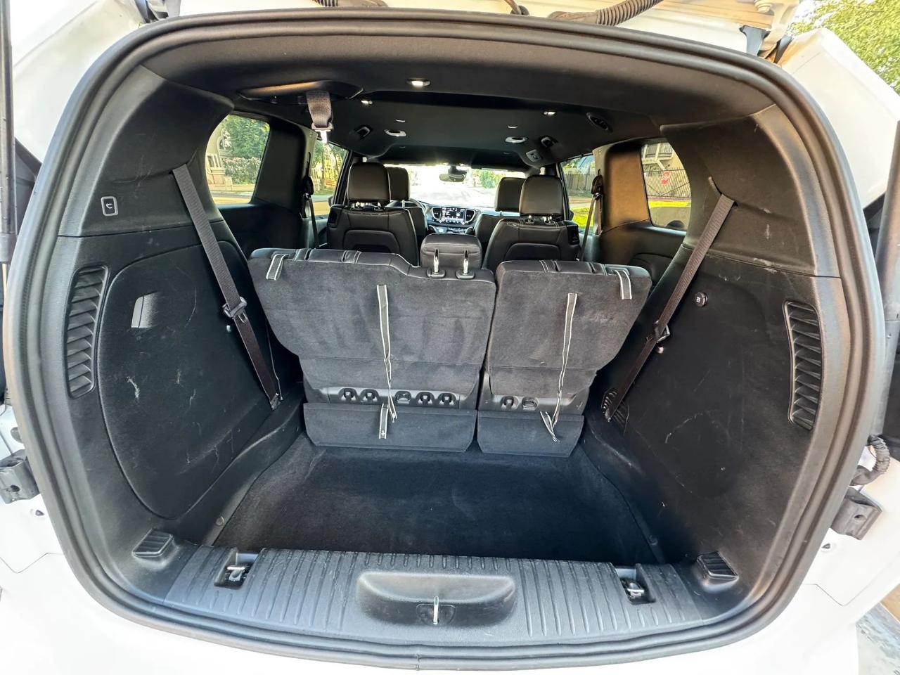 Chrysler Pacifica Select 4D Wagon 2026