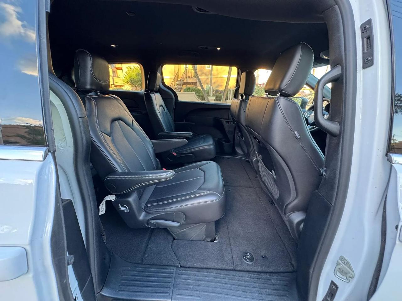 Chrysler Pacifica Select 4D Wagon 2026