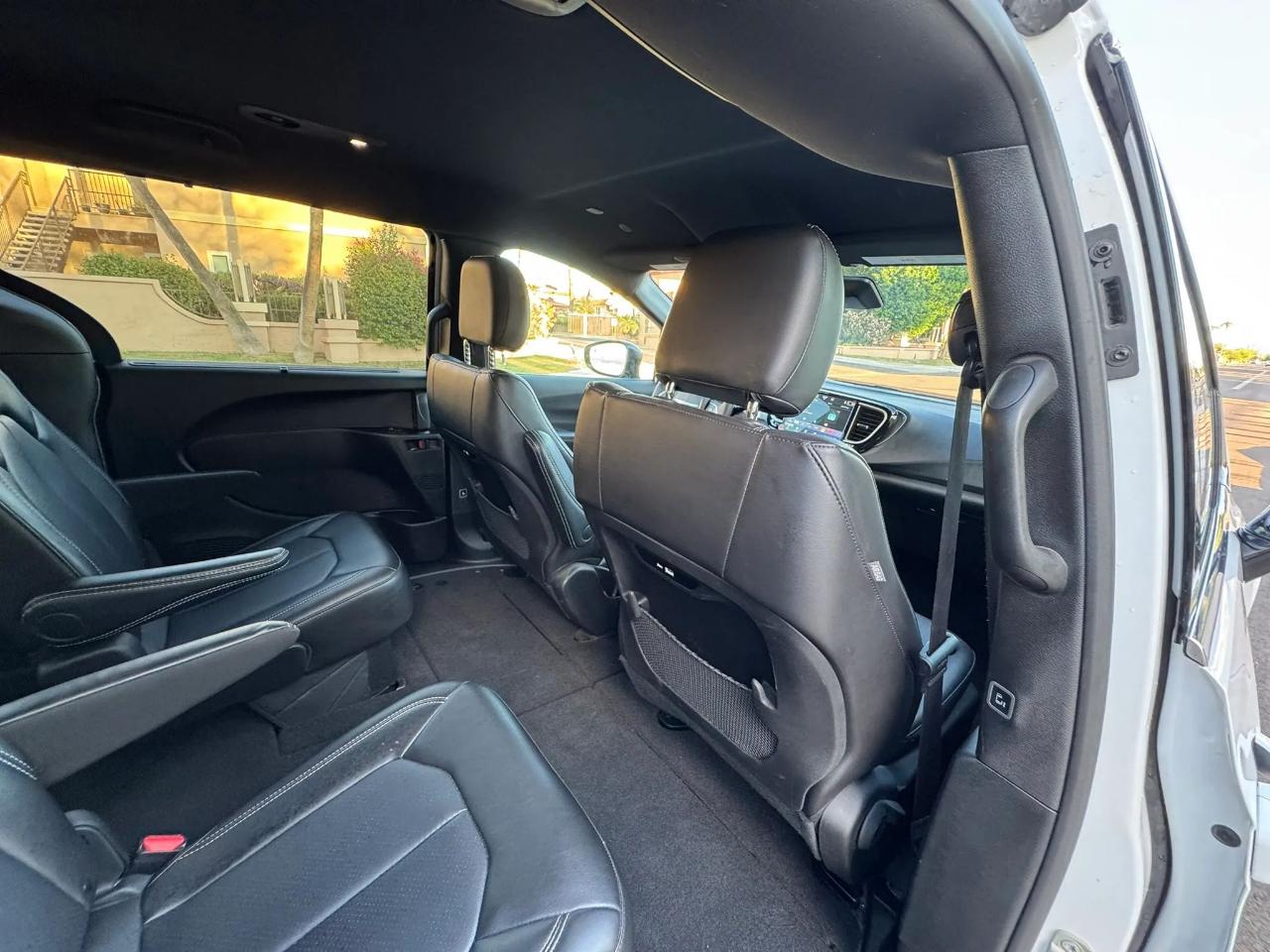 Chrysler Pacifica Select 4D Wagon 2026