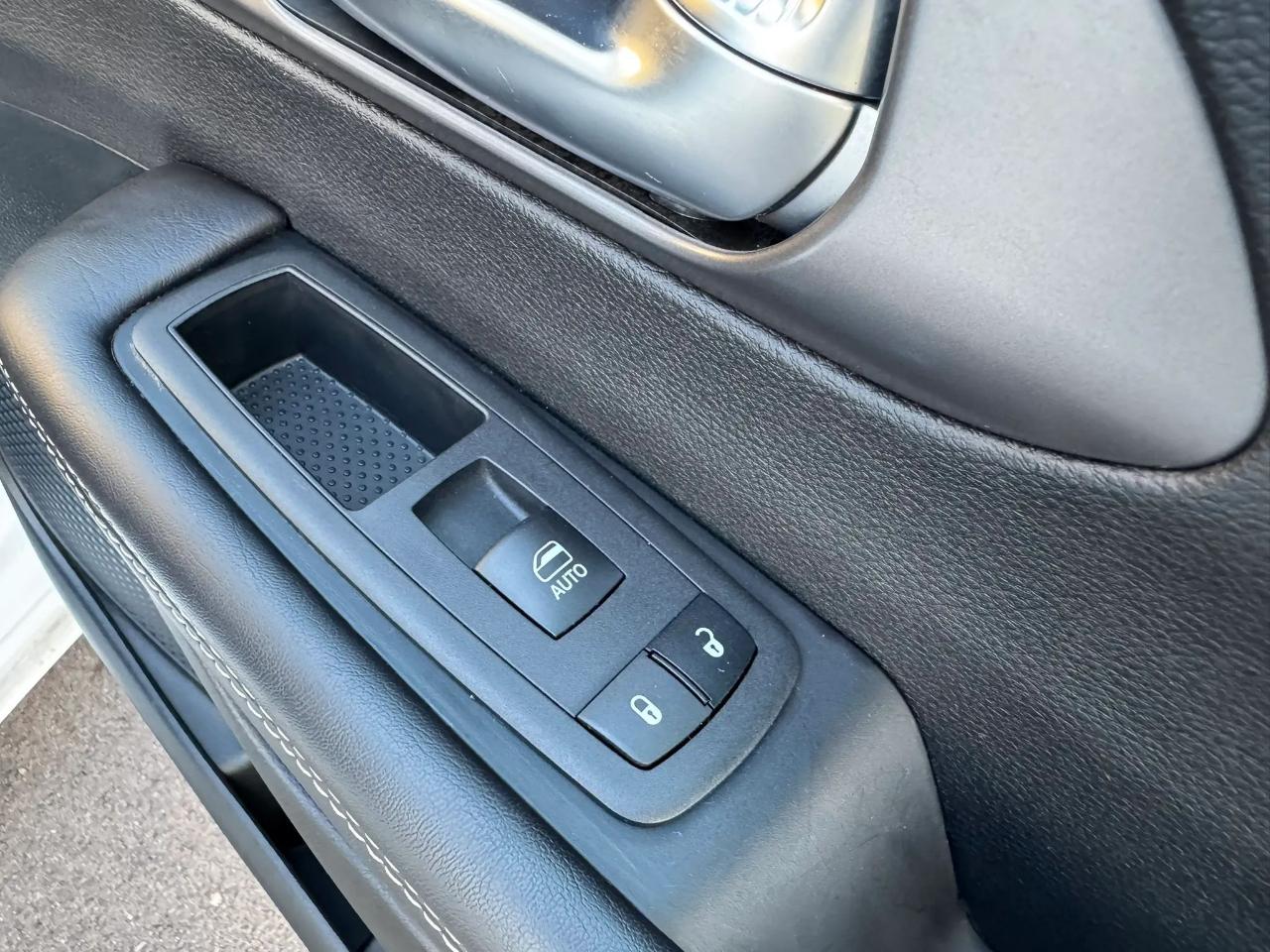 Chrysler Pacifica Select 4D Wagon 2026
