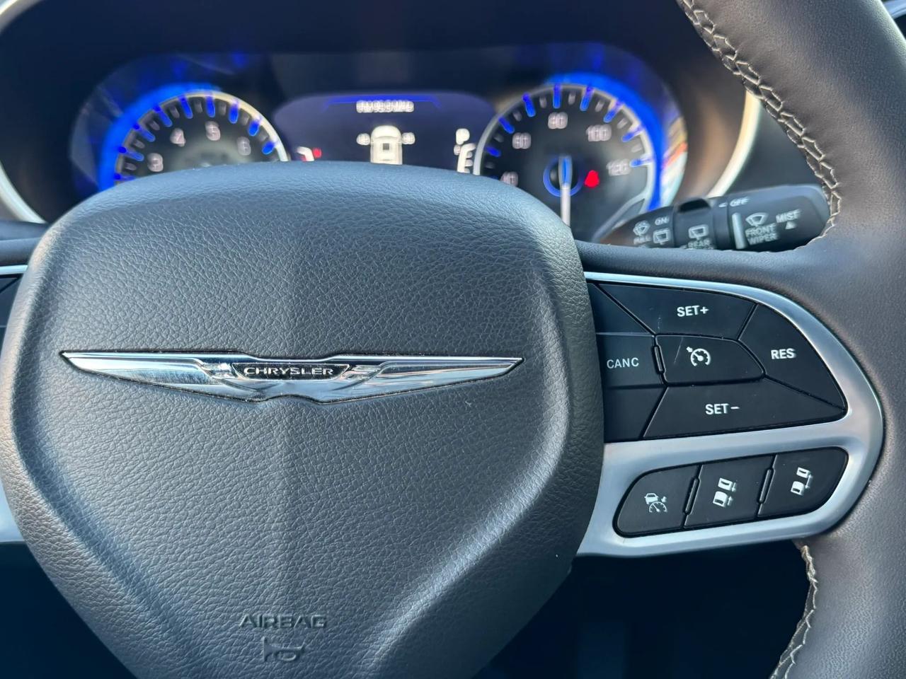 Chrysler Pacifica Select 4D Wagon 2026
